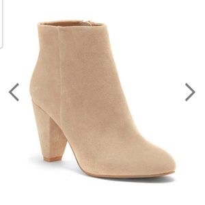 New Lucky Brand Sairio Booties